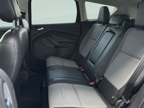Used 2018 Ford Escape SE w/ SE Sport Appearance Package AWD/4WD image 26