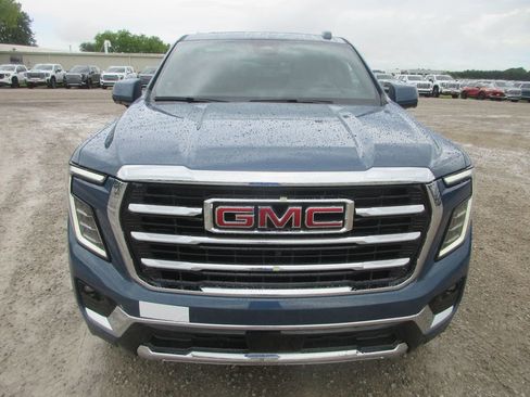 New 2026 GMC Yukon Elevation w/ Elevation Premium Package AWD/4WD image 10
