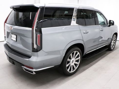 Used 2024 Cadillac Escalade Premium Luxury Platinum image 6