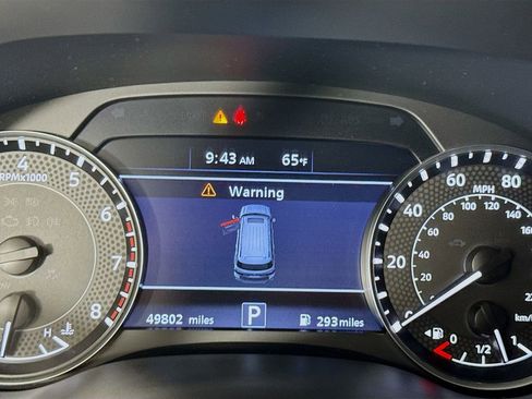 Used 2024 Nissan Armada SV RWD image 15