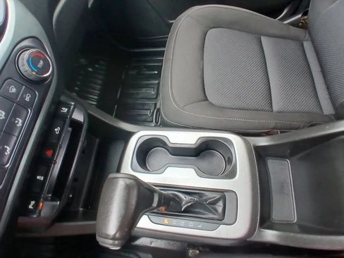 Used 2021 Chevrolet Colorado LT w/ Fleet Safety Package RWD image 30