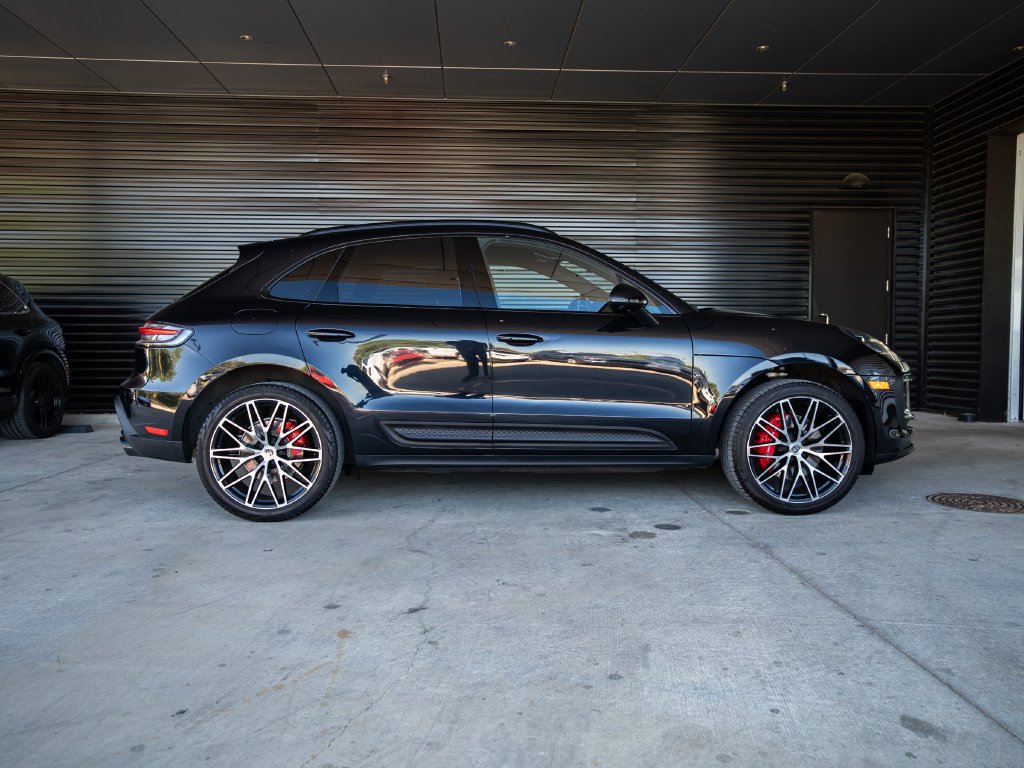 Certified 2023 Porsche Macan S AWD/4WD image 8