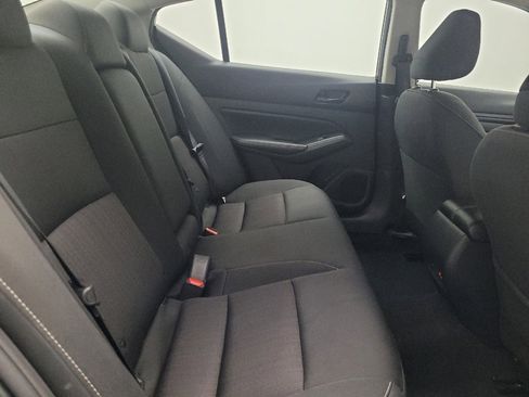 Used 2024 Nissan Altima 2.5 SV image 19