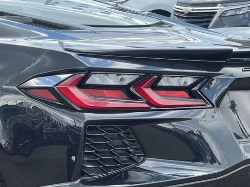 Certified 2024 Chevrolet Corvette Stingray Coupe RWD image 9
