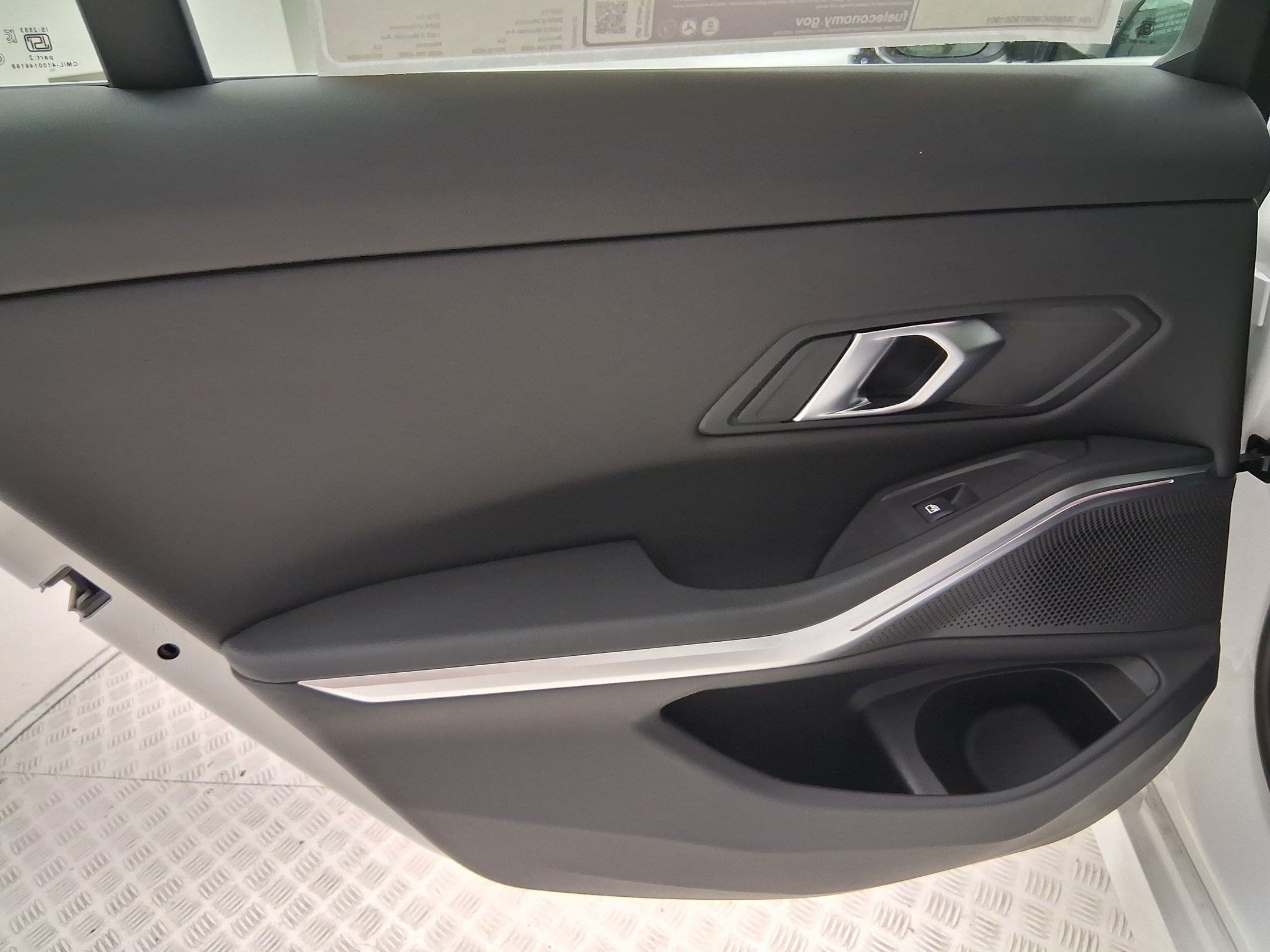 New 2026 BMW 330i Sedan w/ Convenience Package RWD image 28