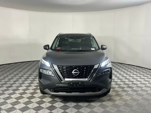 Used 2023 Nissan Rogue SV w/ SV Premium B Package image 11