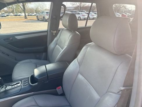 Used 2008 Toyota 4Runner SR5 image 11