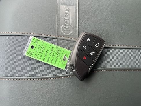 New 2026 GMC Acadia AT4 image 26