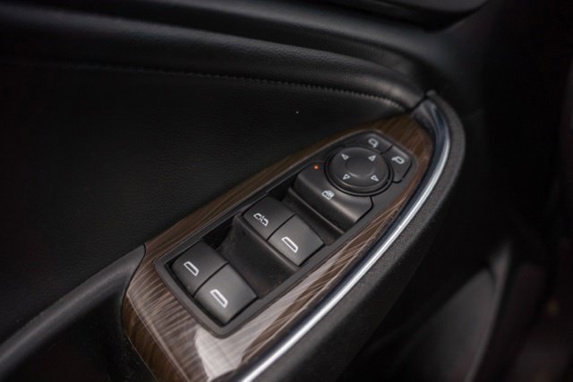 Used 2018 Chevrolet Malibu Premier w/ Premier Sun and Wheel Package FWD image 14