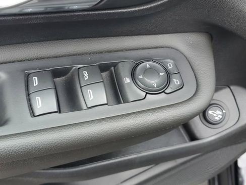 Certified 2023 GMC Terrain SLE w/ Driver Convenience Package FWD image 16