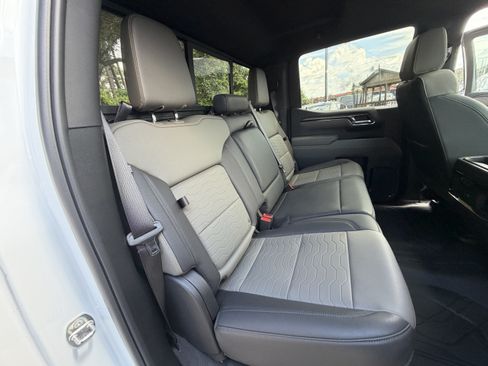 Used 2024 Chevrolet Silverado 1500 ZR2 w/ Technology Package AWD/4WD image 13