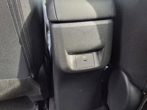 New 2025 Nissan Versa SV image 30