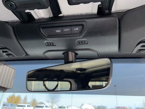 Used 2021 Jeep Gladiator Willys image 8