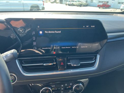 Used 2024 Chevrolet TrailBlazer ACTIV w/ Convenience Package AWD/4WD image 16