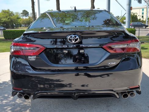 Certified 2022 Toyota Camry XSE image 9