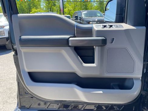 Used 2019 Ford F150 XLT w/ Equipment Group 302A Luxury AWD/4WD image 9