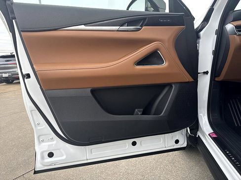 New 2026 INFINITI QX60 Autograph image 9