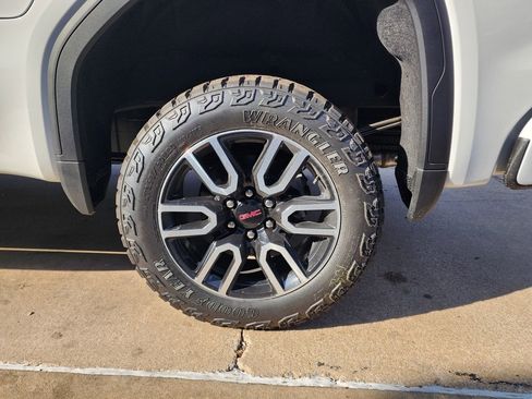 New 2026 GMC Sierra 1500 AT4 w/ AT4 Premium Package image 53