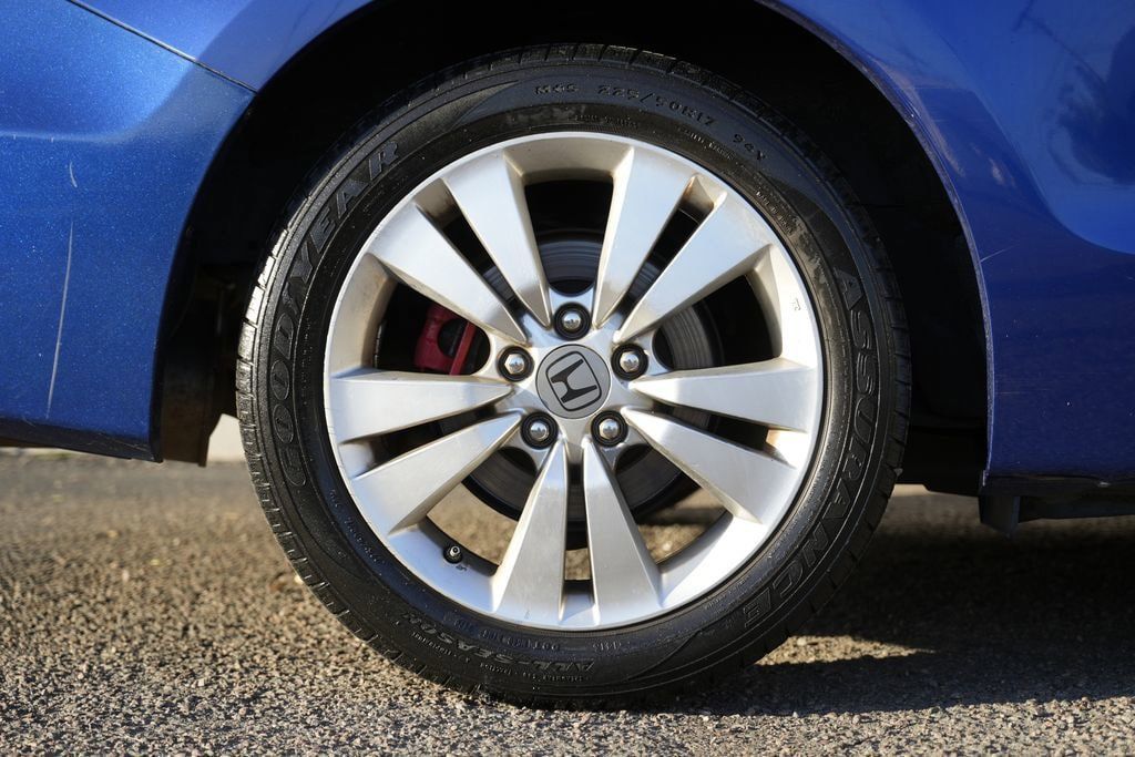 Used 2011 Honda Accord LX-S image 9