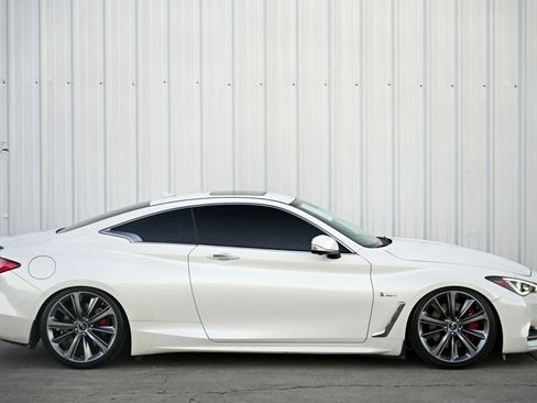 Used 2018 INFINITI Q60 Red Sport 400 w/ Pro Active Package image 51