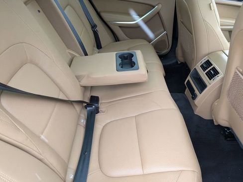 Used 2021 Jaguar F-PACE S image 19