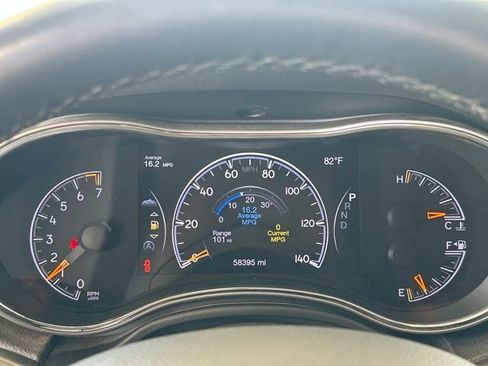 Used 2020 Jeep Grand Cherokee Limited AWD/4WD image 8
