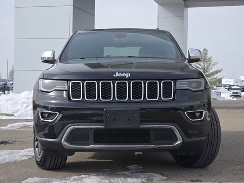 Used 2017 Jeep Grand Cherokee Limited w/ Luxury Group II image 3