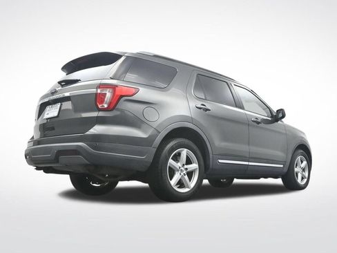 Used 2019 Ford Explorer XLT FWD image 35