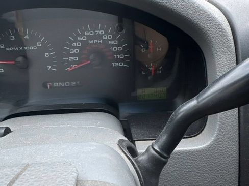 Used 2005 Ford F150 XLT AWD/4WD image 14