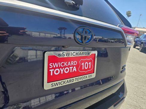 Used 2021 Toyota RAV4 XSE AWD/4WD image 13