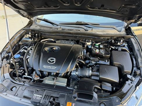 Used 2018 MAZDA MAZDA3 Grand Touring FWD image 29