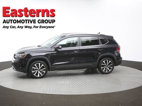 Used 2024 Volkswagen Taos SE FWD image 57