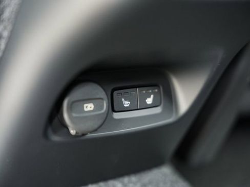 New 2026 Volvo XC40 B5 Plus w/ Climate Package image 35