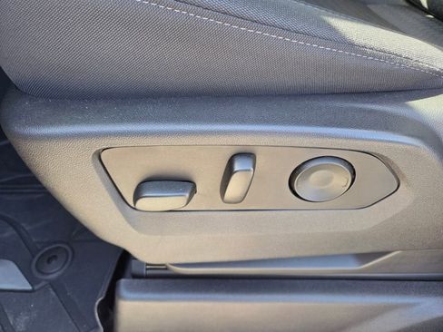 Used 2024 Chevrolet Silverado 1500 Custom image 6