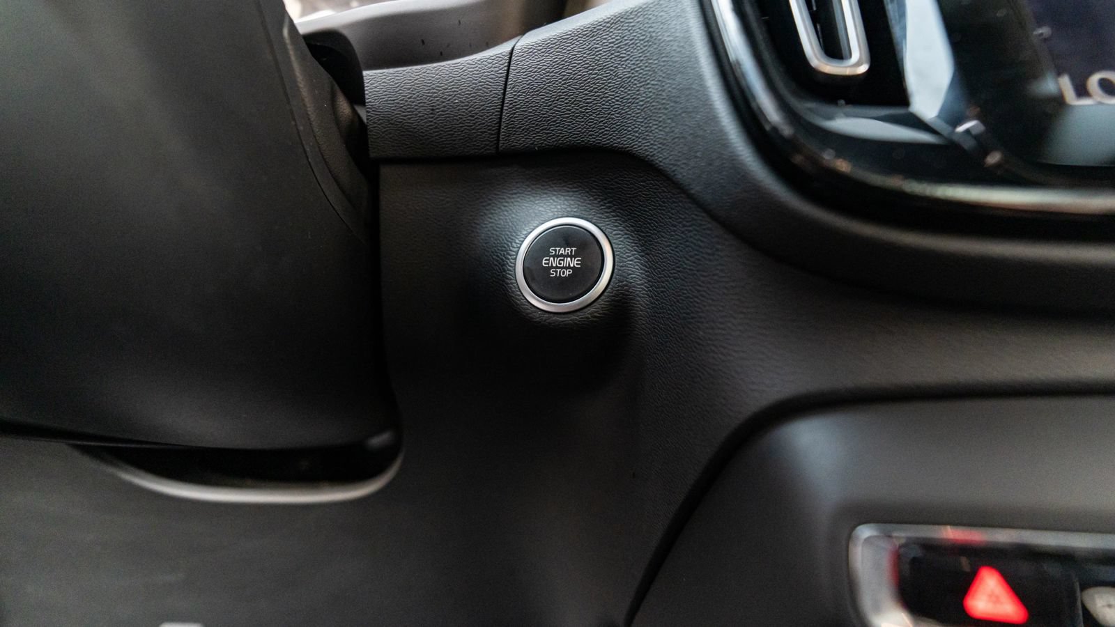 Used 2019 Volvo XC40 T5 Inscription AWD/4WD image 39