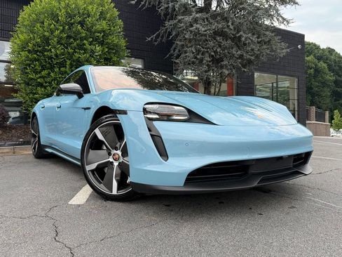 Used 2020 Porsche Taycan 4S AWD/4WD image 11