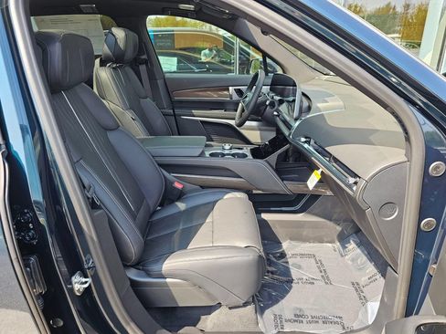 New 2027 Cadillac Vistiq Luxury AWD/4WD image 11