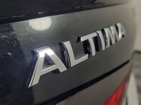 Used 2020 Nissan Altima 2.0 Platinum image 8