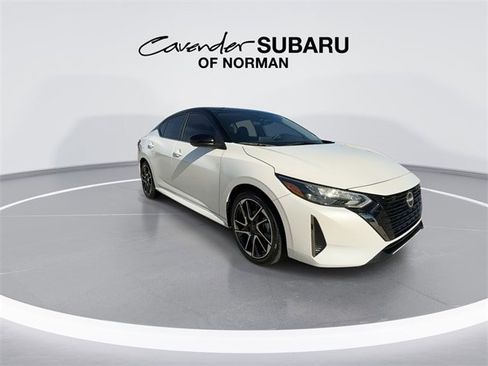 Used 2024 Nissan Sentra SR image 2