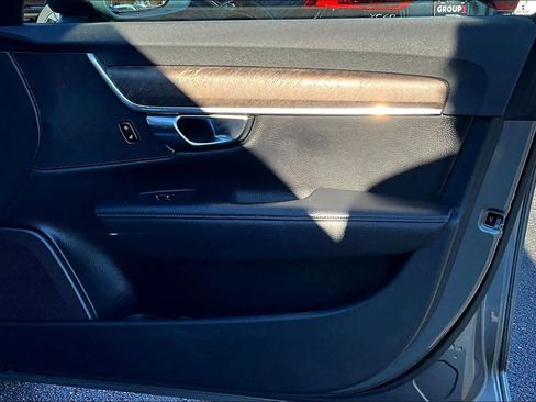 Used 2019 Volvo V90 T5 Cross Country w/ Protection Package Premier image 22