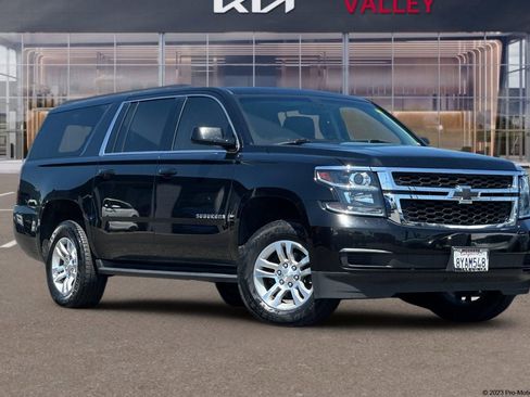 Used 2019 Chevrolet Suburban LS RWD image 1