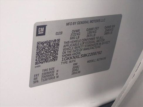 Used 2019 GMC Acadia Denali w/ Technology Package AWD/4WD image 29
