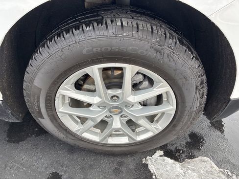 Used 2024 Chevrolet Equinox LT image 12