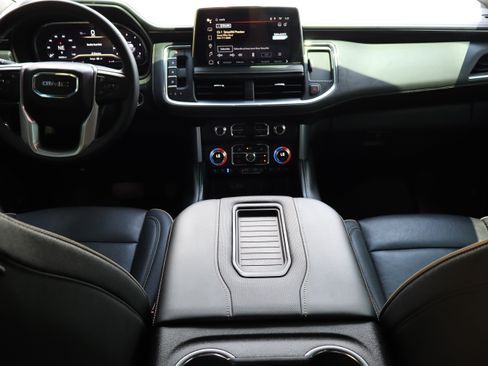 Used 2023 GMC Yukon SLT RWD image 26