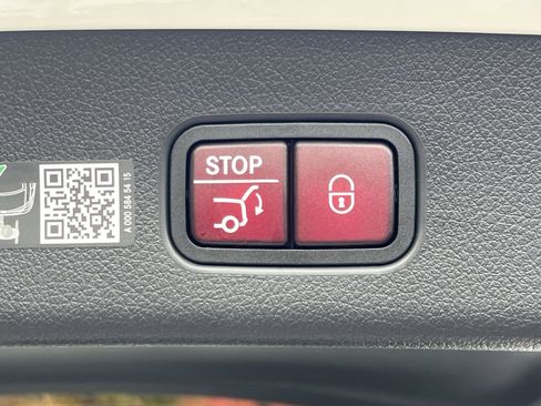 New 2026 Mercedes-Benz GLC 300 4MATIC image 25