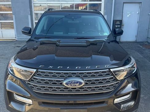 Used 2023 Ford Explorer XLT w/ Equipment Group 202A image 1