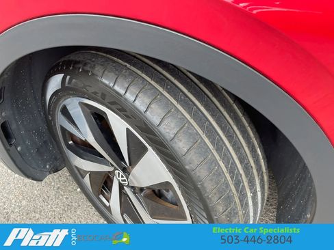 Used 2021 Volkswagen ID.4 Pro S RWD image 19