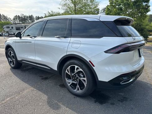 New 2026 Lincoln Nautilus Premier w/ Equipment Group 102A image 17