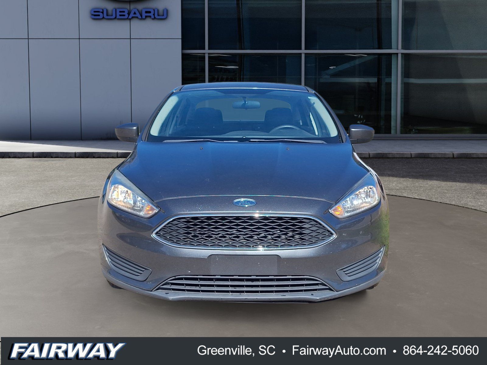 Used 2018 Ford Focus SE FWD image 2