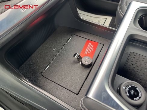 New 2025 Ford Expedition Platinum w/ Stealth Performance Package image 15